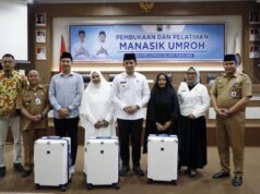 Bupati Egi Buka Acara Manasik Umroh dan Penyerahan Perlengkapan Jemaah Umroh