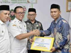 Baznas Lampung Selatan Salurkan Bantuan Pendidikan Untuk Madrasah dan UMKM