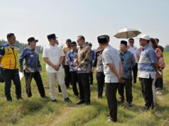Direktur Kemdiktisaintek Ahmad Najib Burhani Bersama Bupati Egi Kunjungi SMA Unggul Garuda di Desa Marga Catur