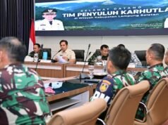Bupati Egi Audiensi Dengan Tim Penyuluh dan Edukator Pencegahan serta Penanganan Karhutla dari Mabes TNI