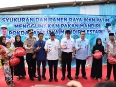 Bupati Egi Hadiri Panen Raya Ikan Patin