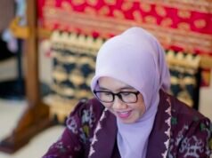 Lestarikan Batik Ketua Dekranasda Eni Sumiyati Bambang Beri Kesempatan Siswa Ciptakan Ide Motif Batik Baru